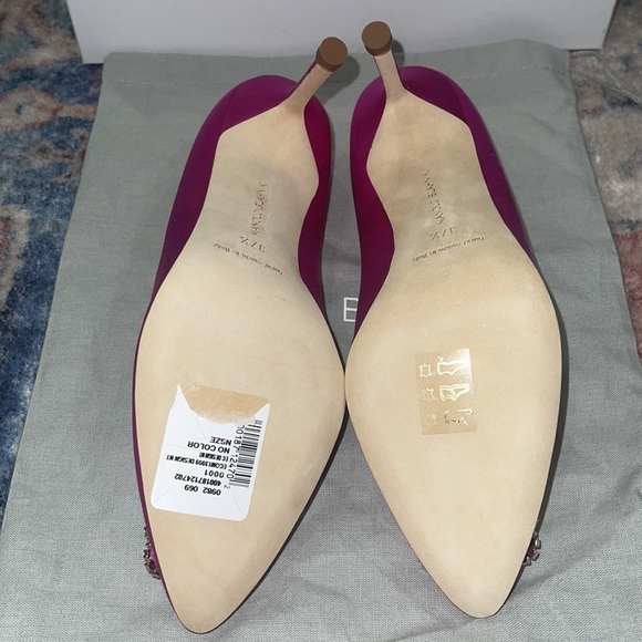 ‼️$1200 MANOLO NEW‼️STEAL‼️HOST PICK‼️ - Picture 10 of 10